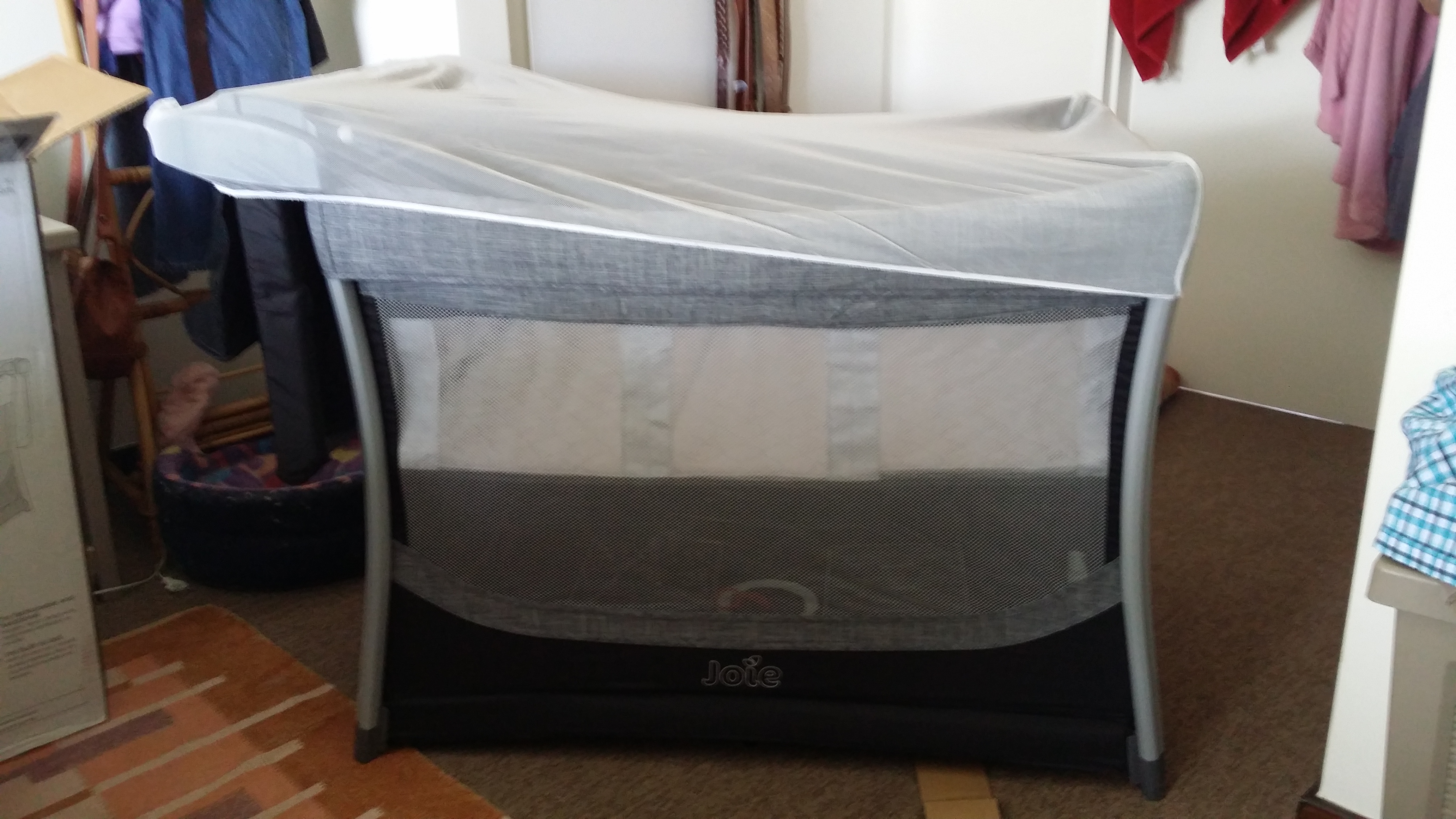 joie travel cot changing table